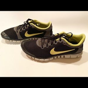 Nike Free 3.0 Tennis Shoes Size 8.5M